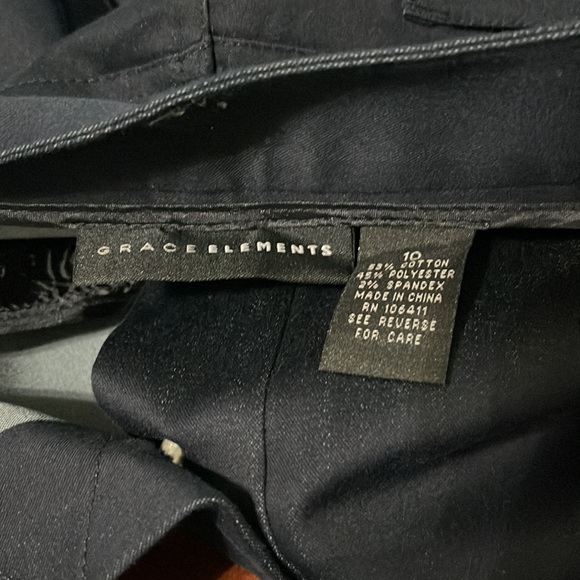 Denim Button-Front Midi Skirt 10 - Picture 8 of 9